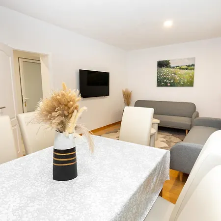 بيت ضيافة Daris موستار